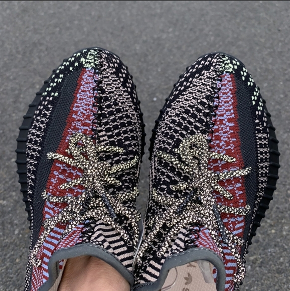 YEEZY 350 